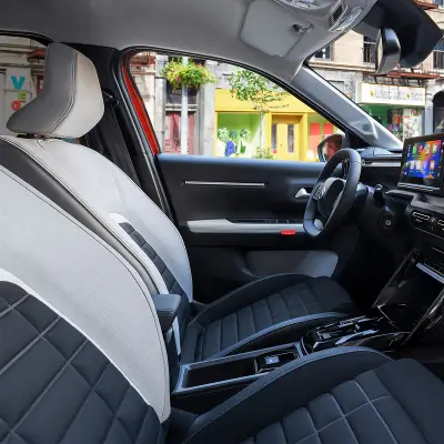 immagine approfondimento Citroën C-Zen Lounge